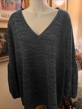 Bloomchic V-Neck Heathered Knit Sweater - Blue